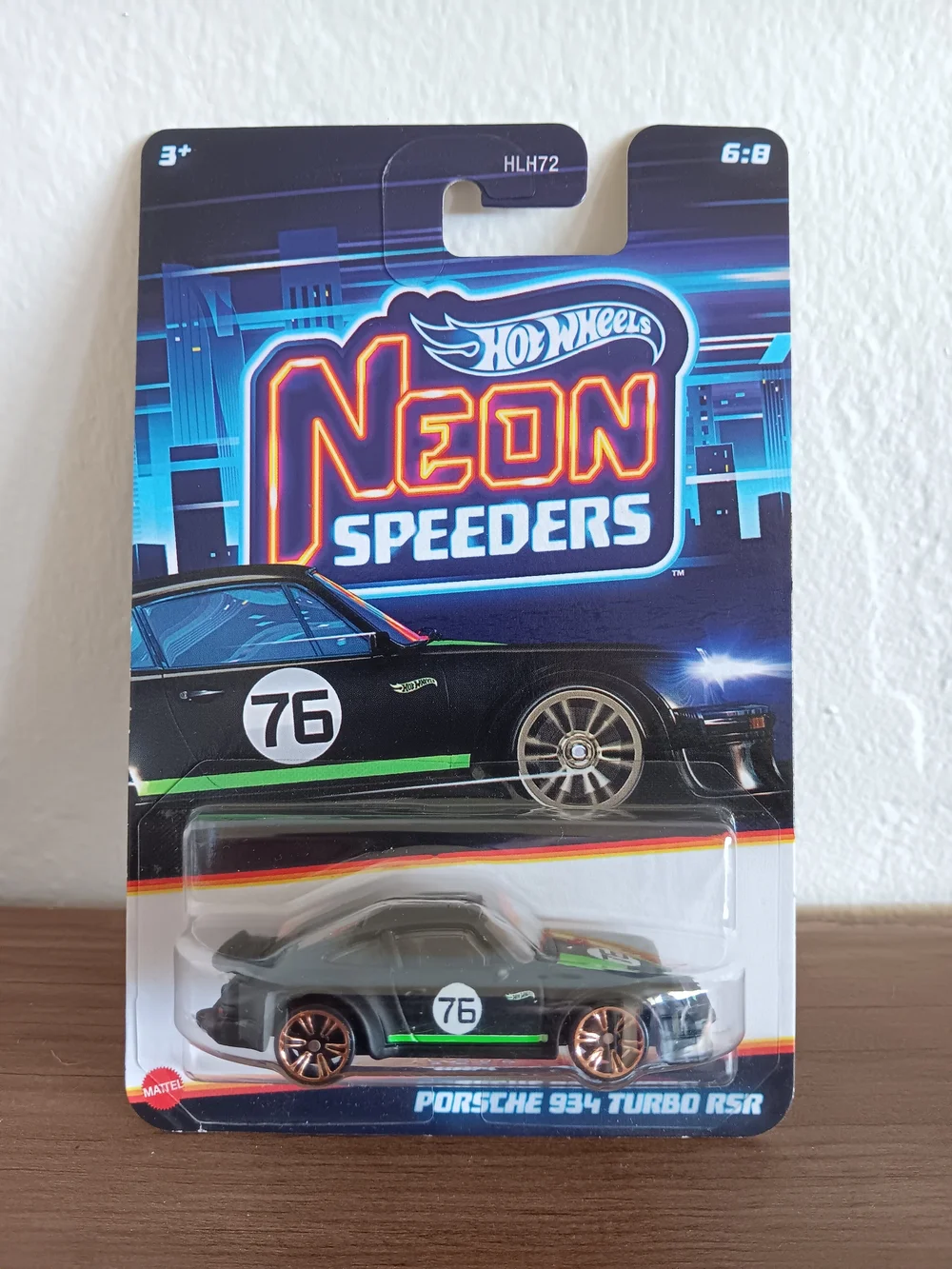 Hot Wheels Neon Speeders Porsche 934 Turbo RSR